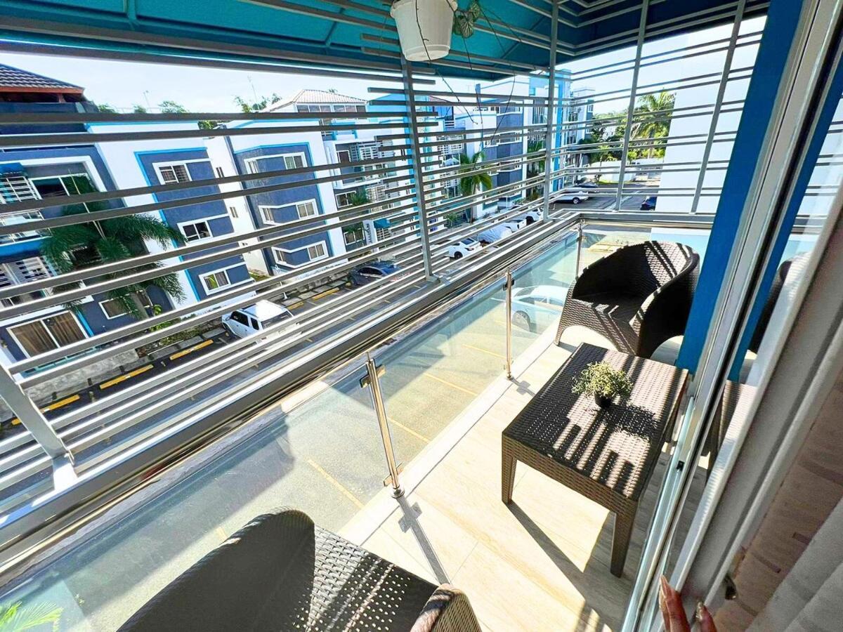 Harmony II Santiago Apartamento-Piscina-Gym -Aire Acondicionado サンティアゴ・デ・ロス・カバリェロス エクステリア 写真
