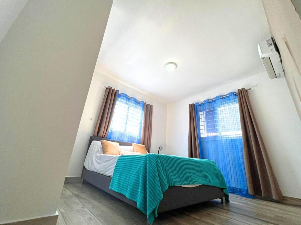 Harmony II Santiago Apartamento-Piscina-Gym -Aire Acondicionado サンティアゴ・デ・ロス・カバリェロス エクステリア 写真